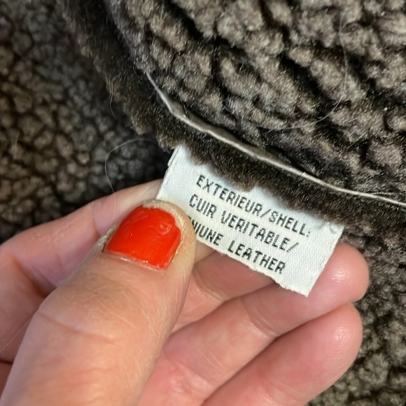 Vintage 90s sherling leather vest with zip front and pockets in excellent shape - Picture 4 of 9